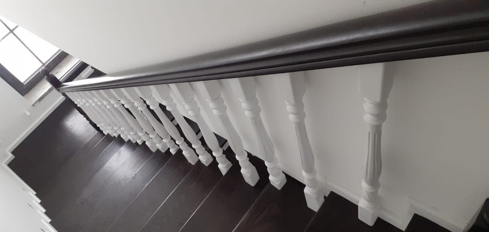 Imagine cu o piesă de mobilier