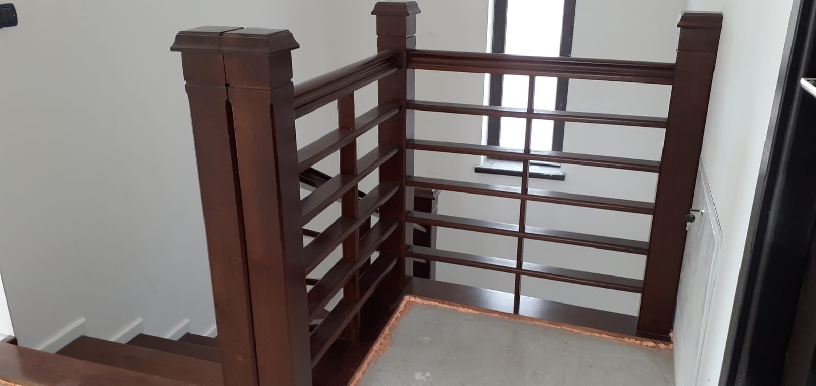 Imagine cu o piesă de mobilier